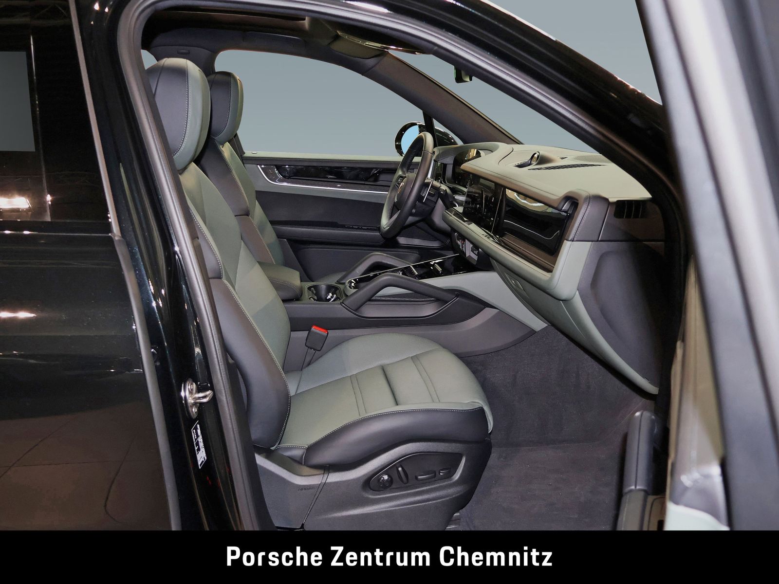 Porsche Cayenne E-Hybrid Luftfed.;BOSE;HD-Matrix;22"