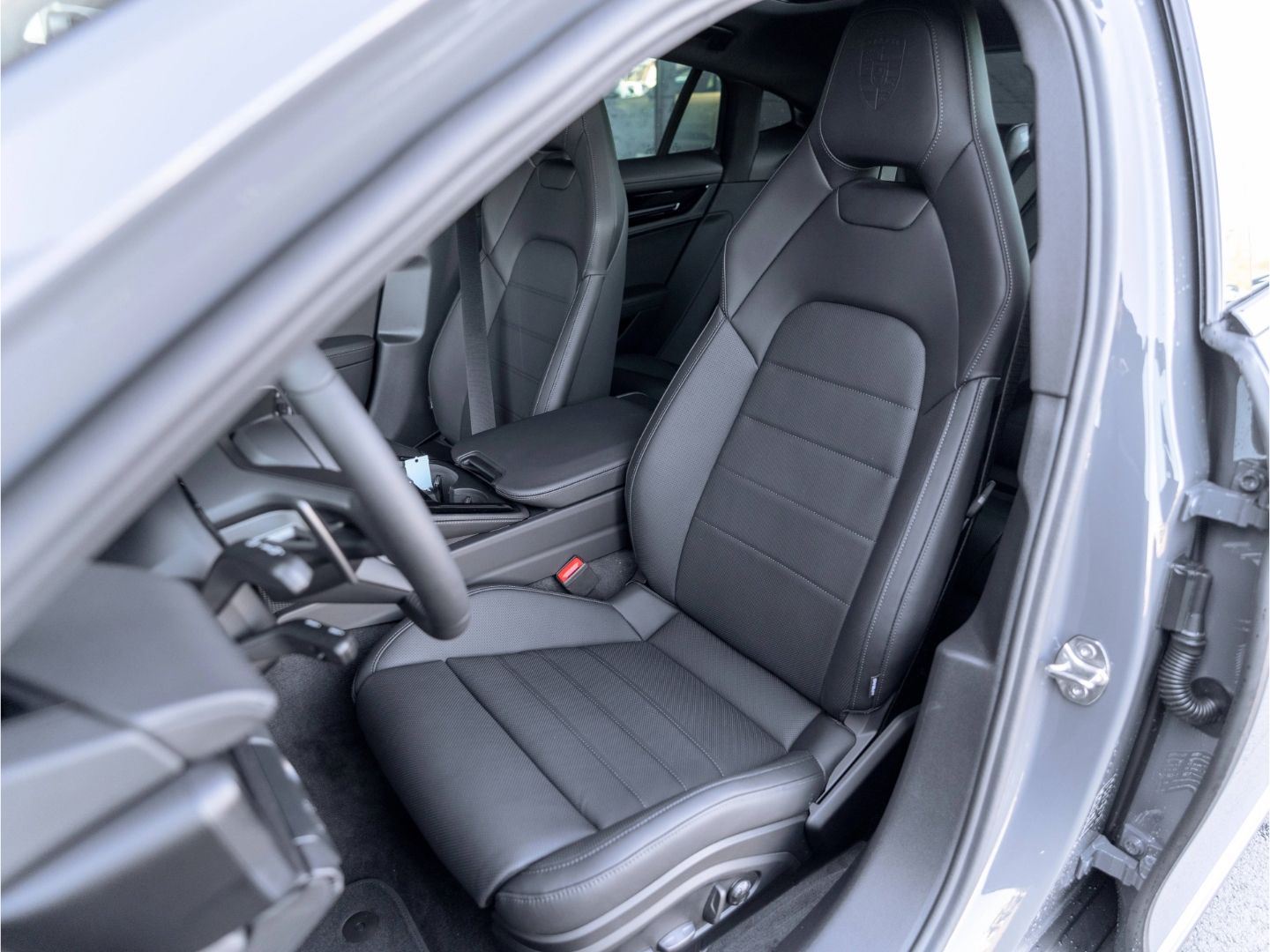 Porsche Panamera 4S E-Hybrid SportDesign HD-Matrix
