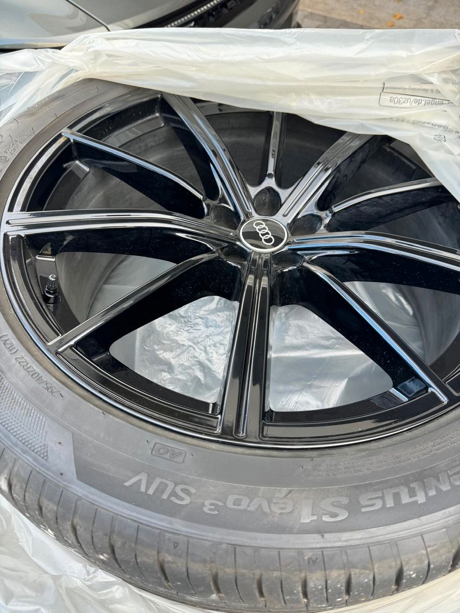 Audi RS Q8 PERFORMANCE/305/B&O/Keramik/MATRIX