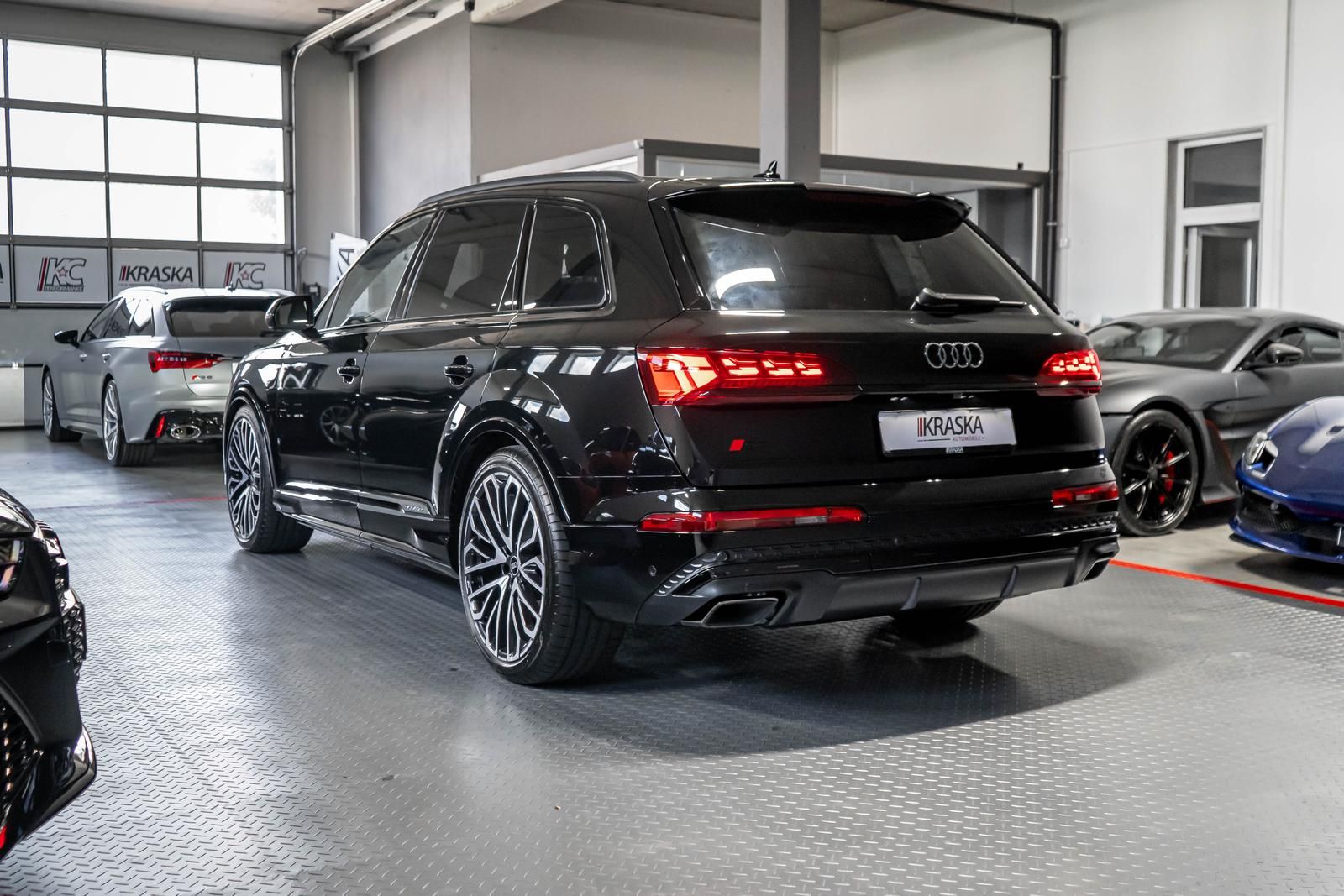 Audi Q7 50 TDI quattro S line AHK PANO STHZ 7-SITZER