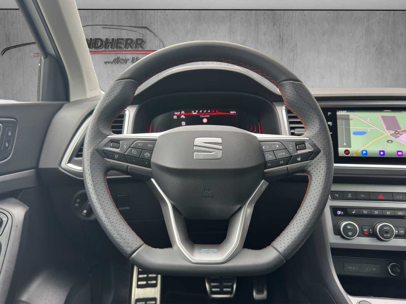 Seat Ateca 2.0 TDI FR //5 J. Garantie /Navi/Sitzheizu