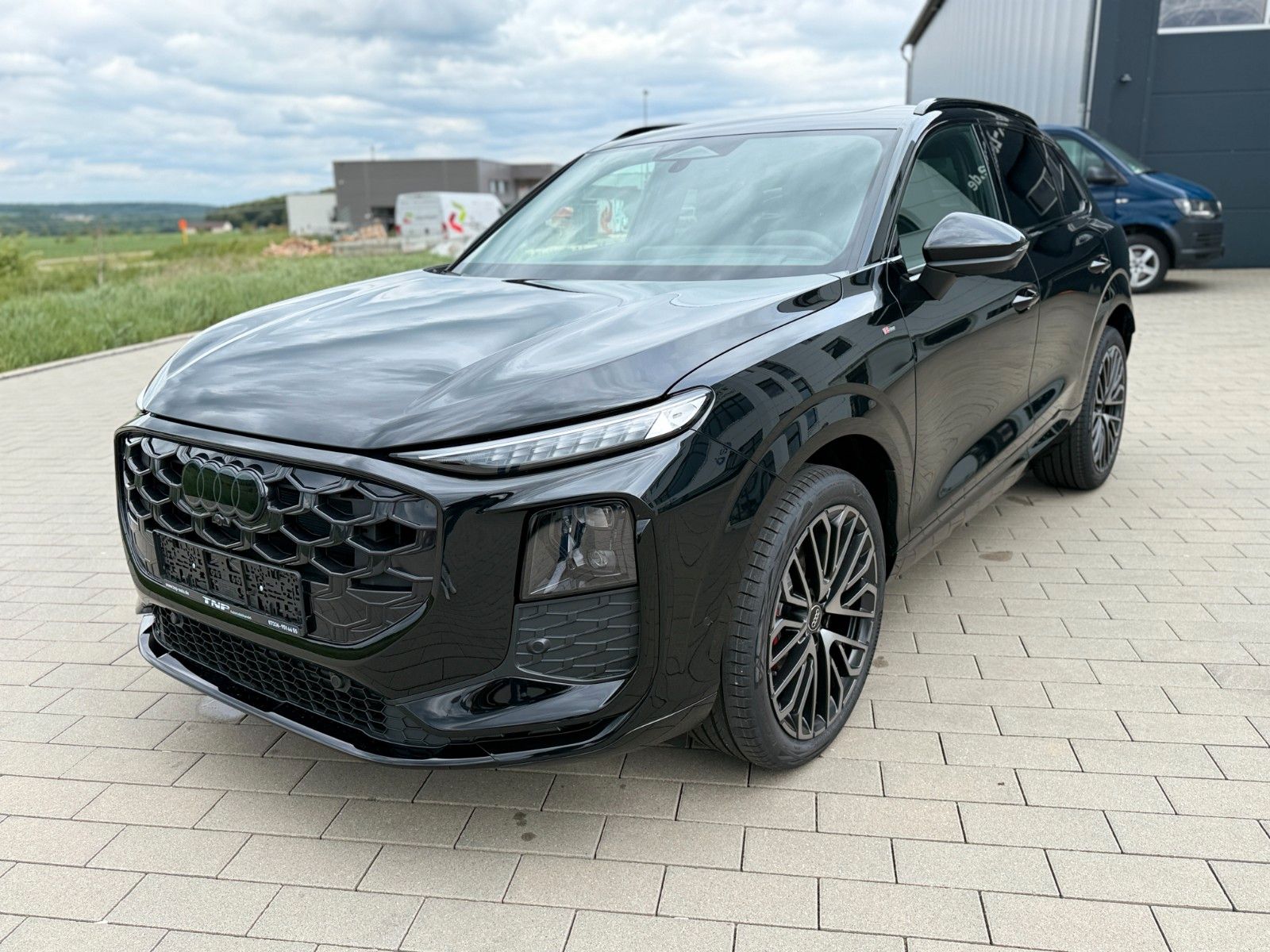 Audi Q3 TFSI S-line S tronic+AHK+PANO+SONOS+