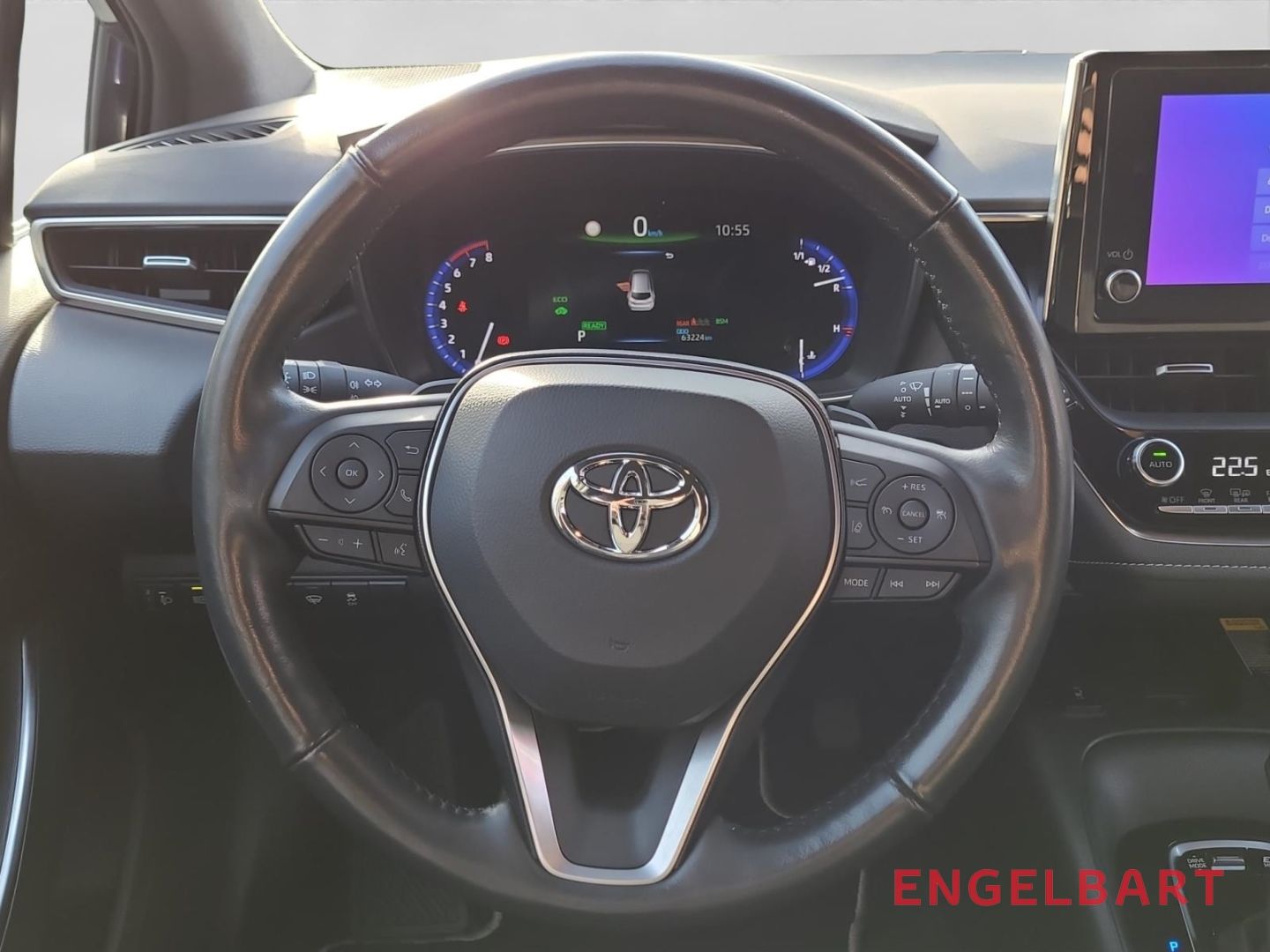 Toyota Corolla Touring Sports Hybrid Team D Navi Apple