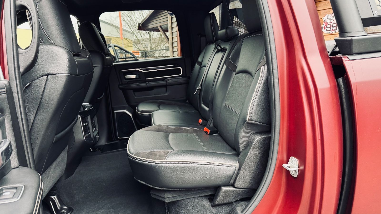 Dodge LIMITED*2500*6,7L DIESEL*BÜGEL*NAVI*AHK*GARANTIE