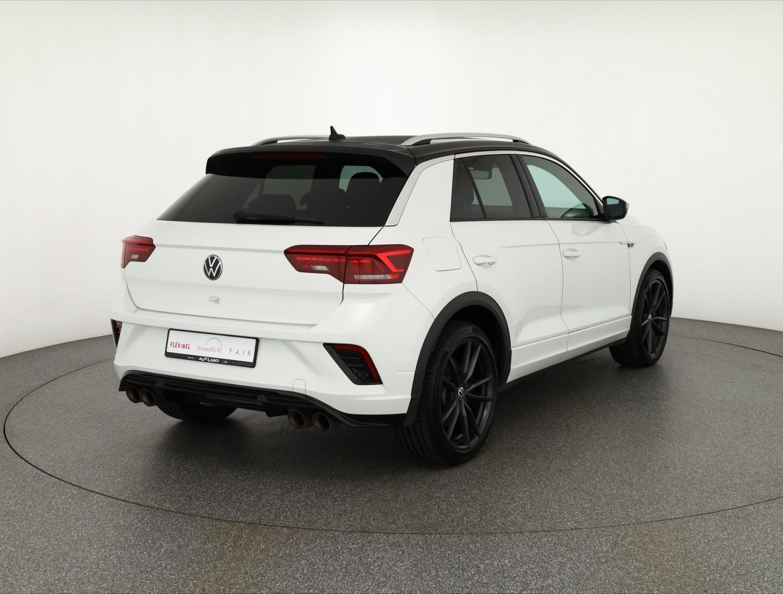 Volkswagen T-Roc 2.0 TSI R 4Motion - Samsaru's Car Outlet