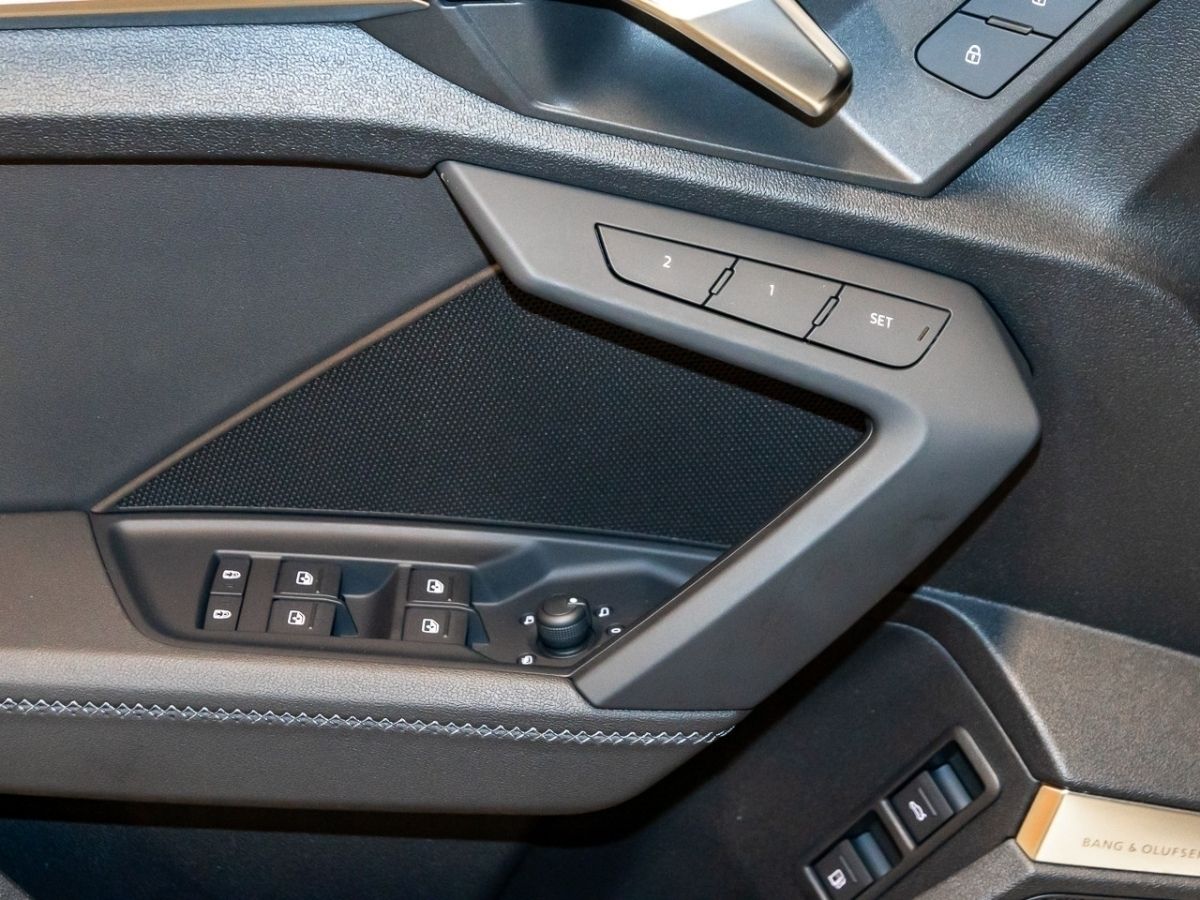 Audi A3 Sportback 45 TFSI e S line - Samsaru's Car Outlet