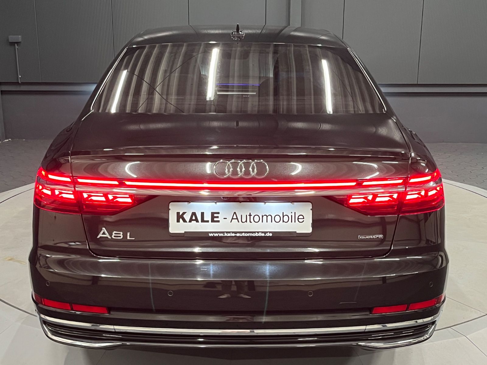 Audi A8 50 TDI L quattro - Samsaru's Car Outlet