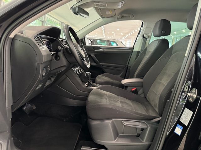 Volkswagen Tiguan Highline TSI DSG 4Motion AHK LED NAVI PDC