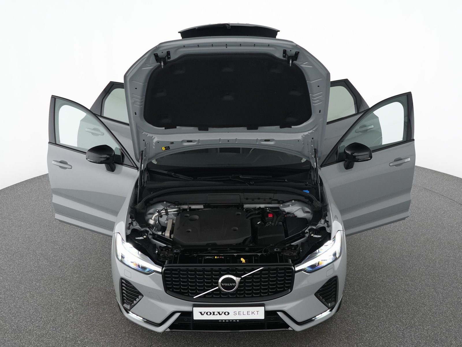 Volvo XC60 B4 AWD Geartronic Plus Dark ACC*BLIS*LEDER