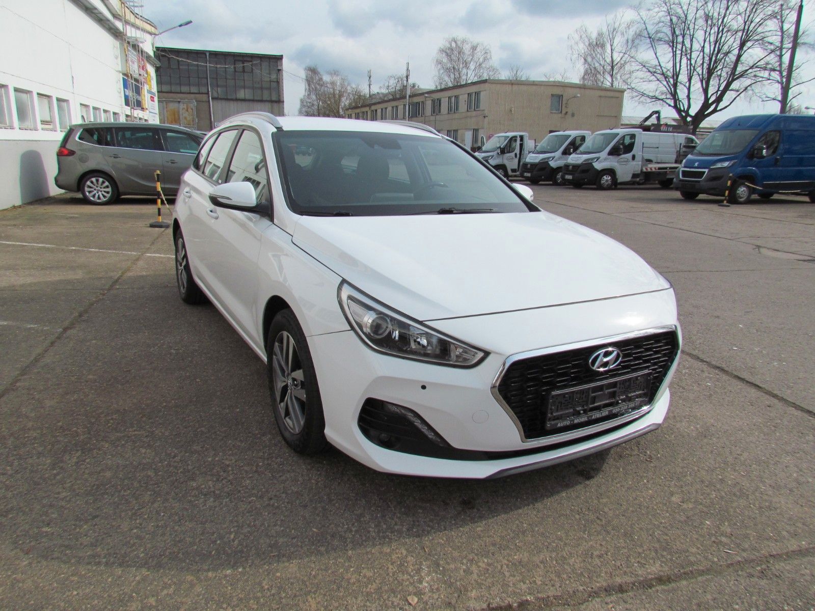 Hyundai i30 cw Trend - Samsaru's Car Outlet
