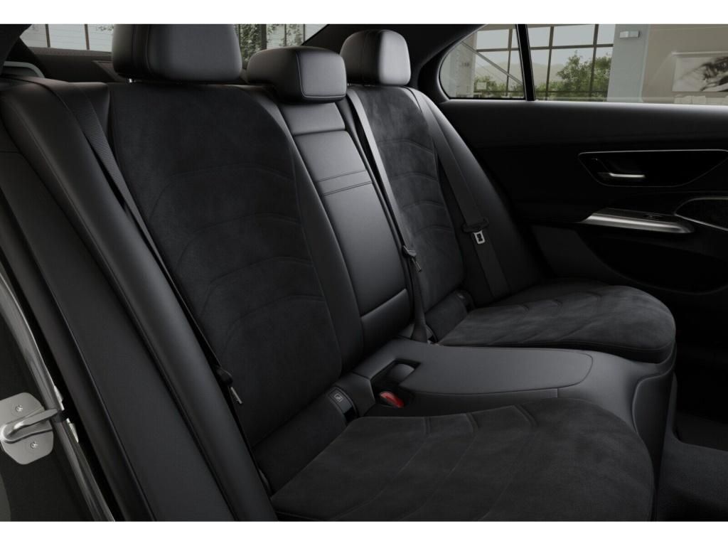 Mercedes-Benz E 200 AMG-Sport - Samsaru's Car Outlet