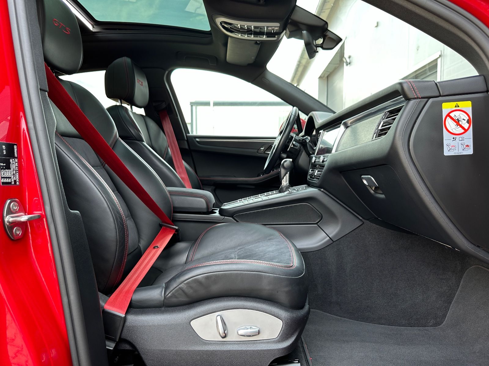 Porsche Macan GTS - Samsaru's Car Outlet