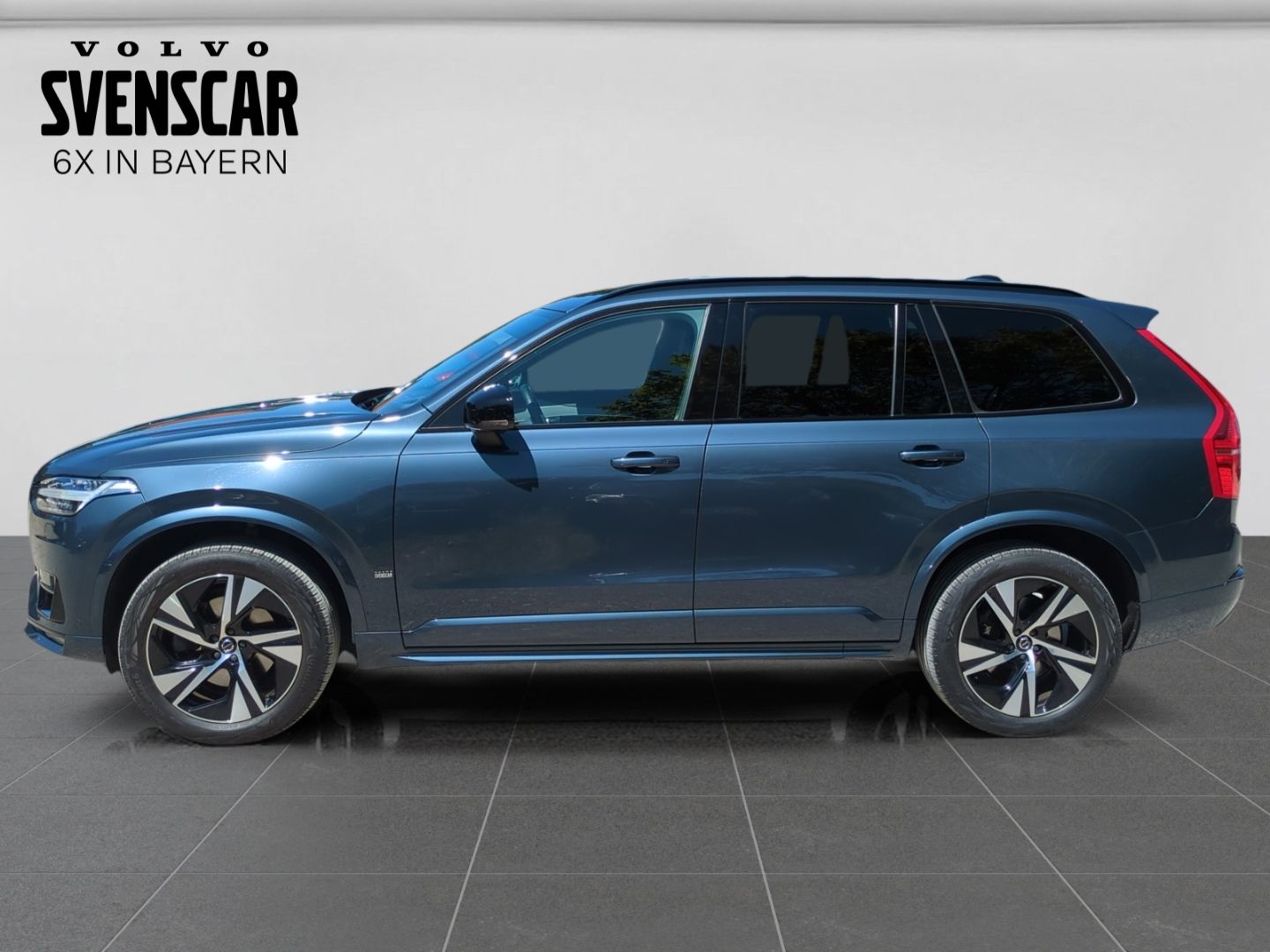 Volvo XC90 B5 AWD R Design HUD AHK Navi 360° AHK Stand