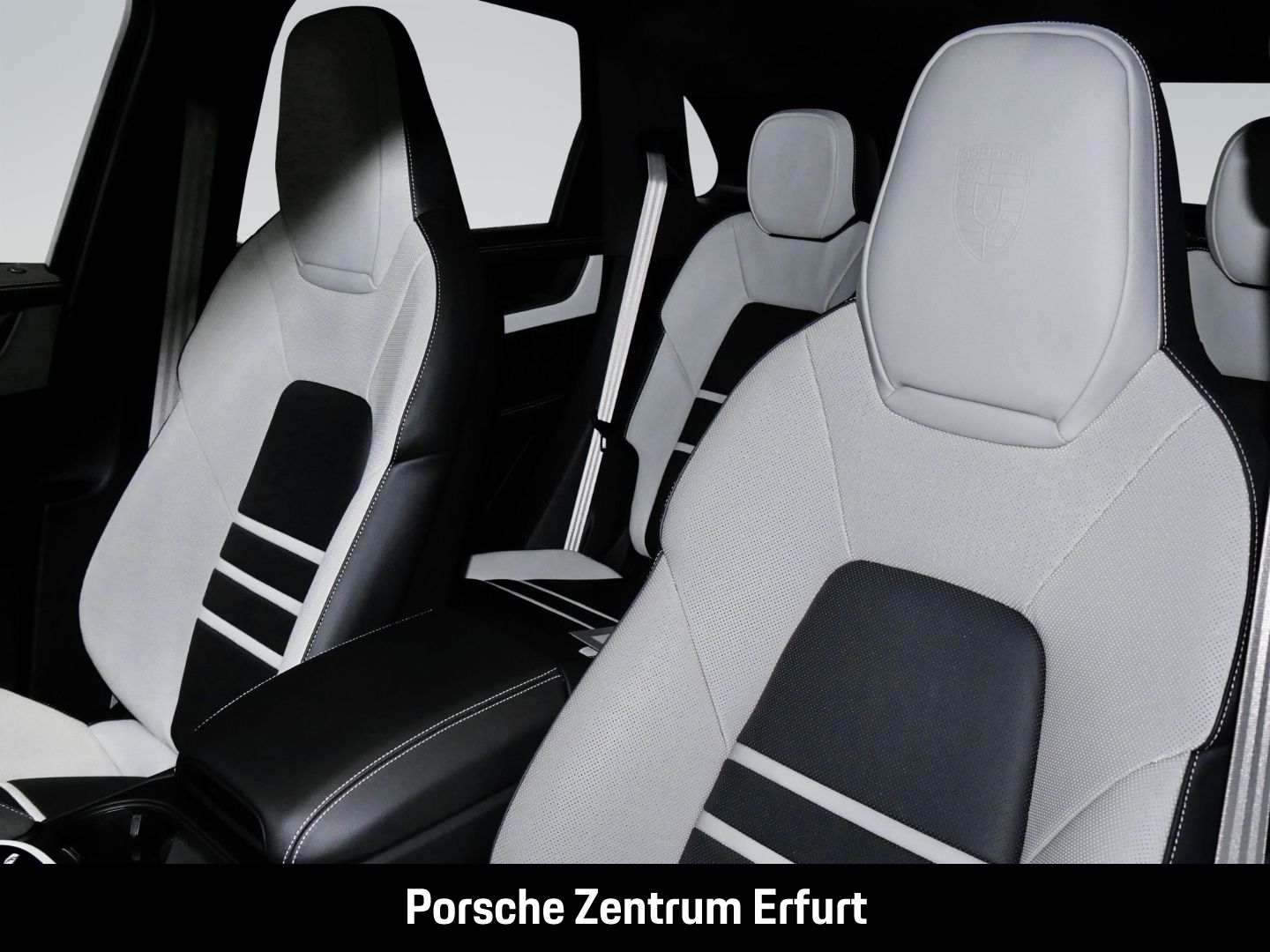 Porsche Cayenne E-Hybrid Sonderfabe nimbusgrau  Vollauss