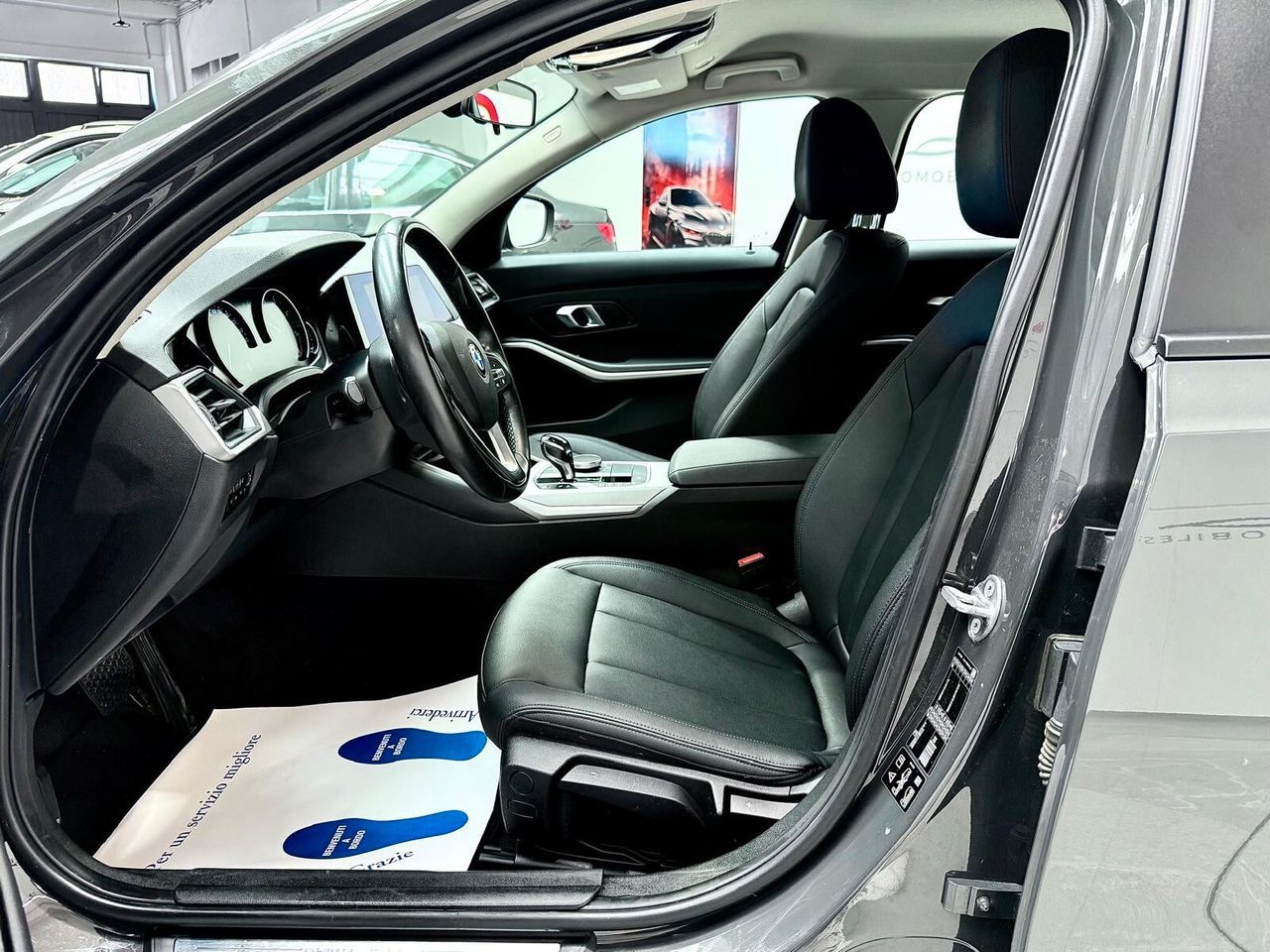 BMW 320 320D xDrive Touring Business - Samsaru's Car Outlet