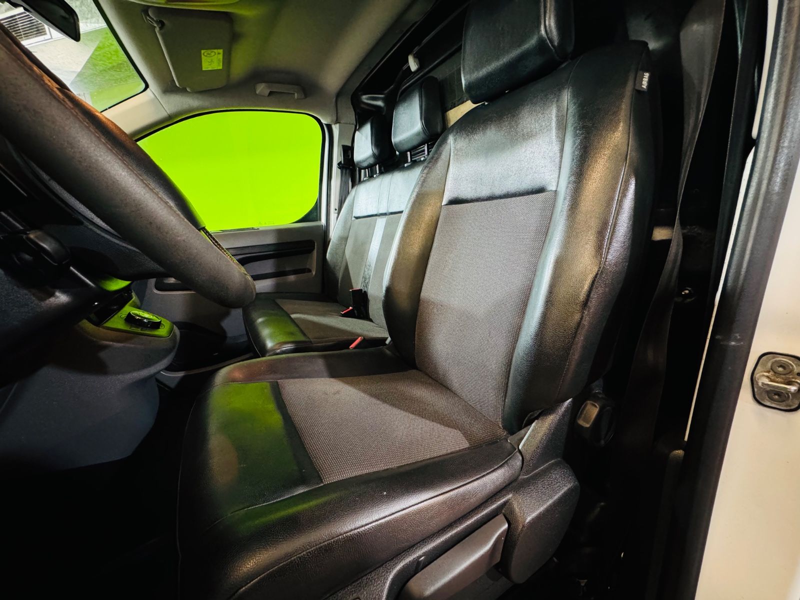 Peugeot Expert Kasten Premium - Samsaru's Car Outlet