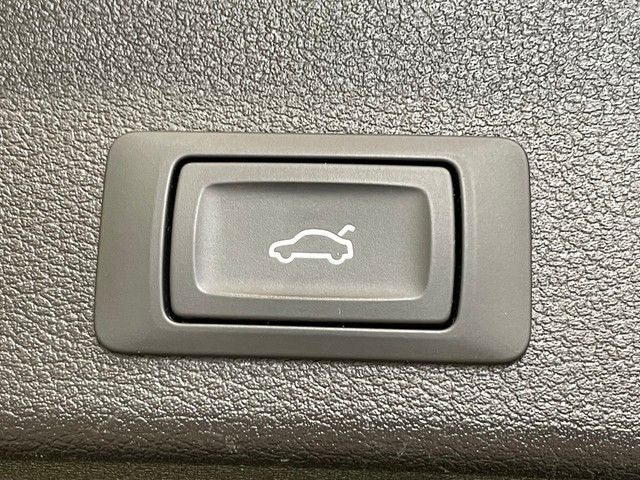 Audi A4 Avant 35 TFSI - Samsaru's Car Outlet