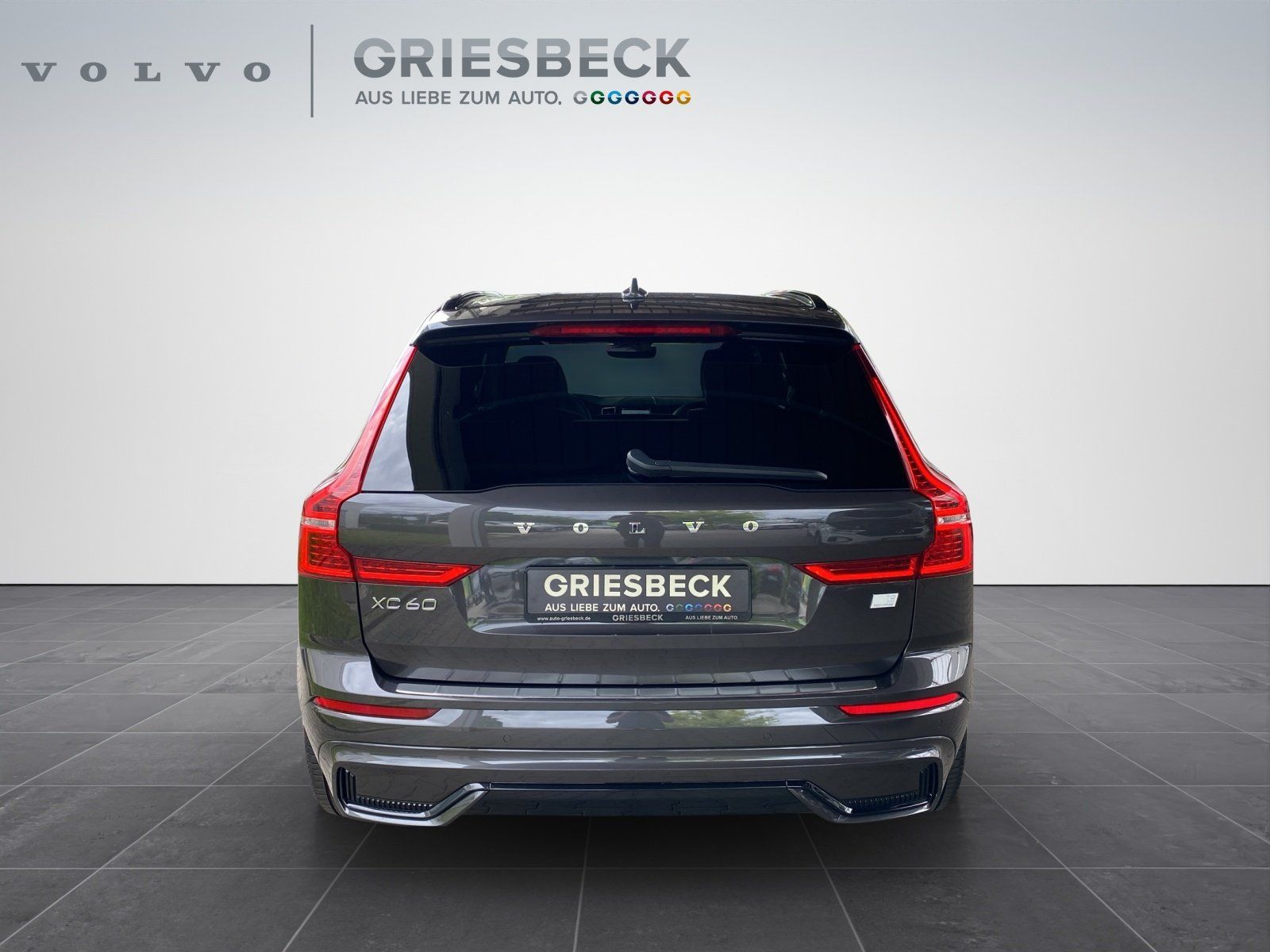 Volvo XC60 T8 Ultimate Dark Recharge AWD*AHK*Pano*WiPa