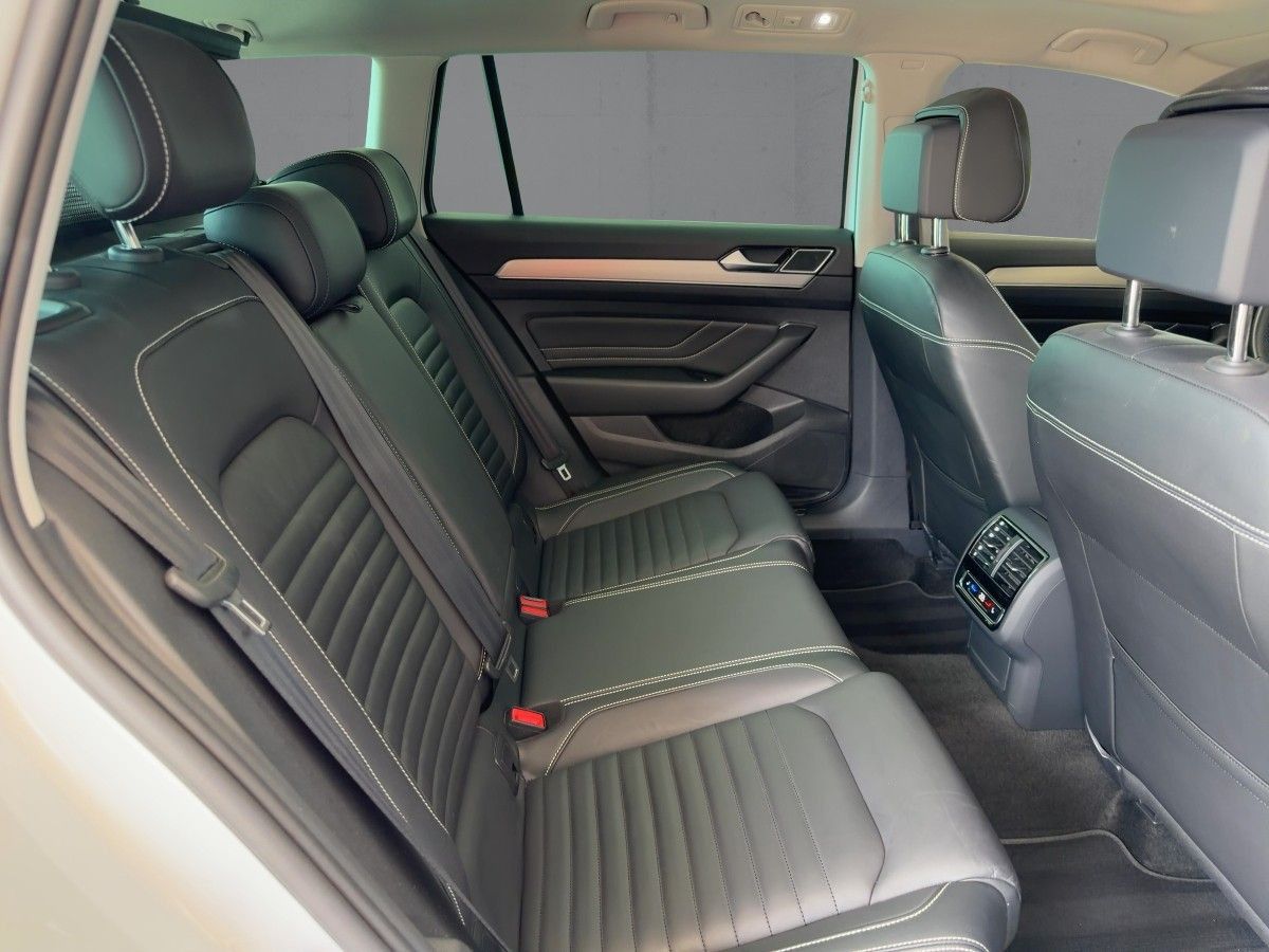 Volkswagen Passat Variant 2.0 TDI 4M R-LINE MATRIX+NAVI+360