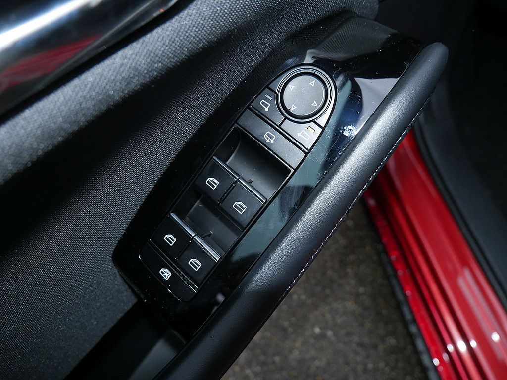 Mazda 3 e-SKYACTIV G 140 FWD Exclusive-Line HUD 360°