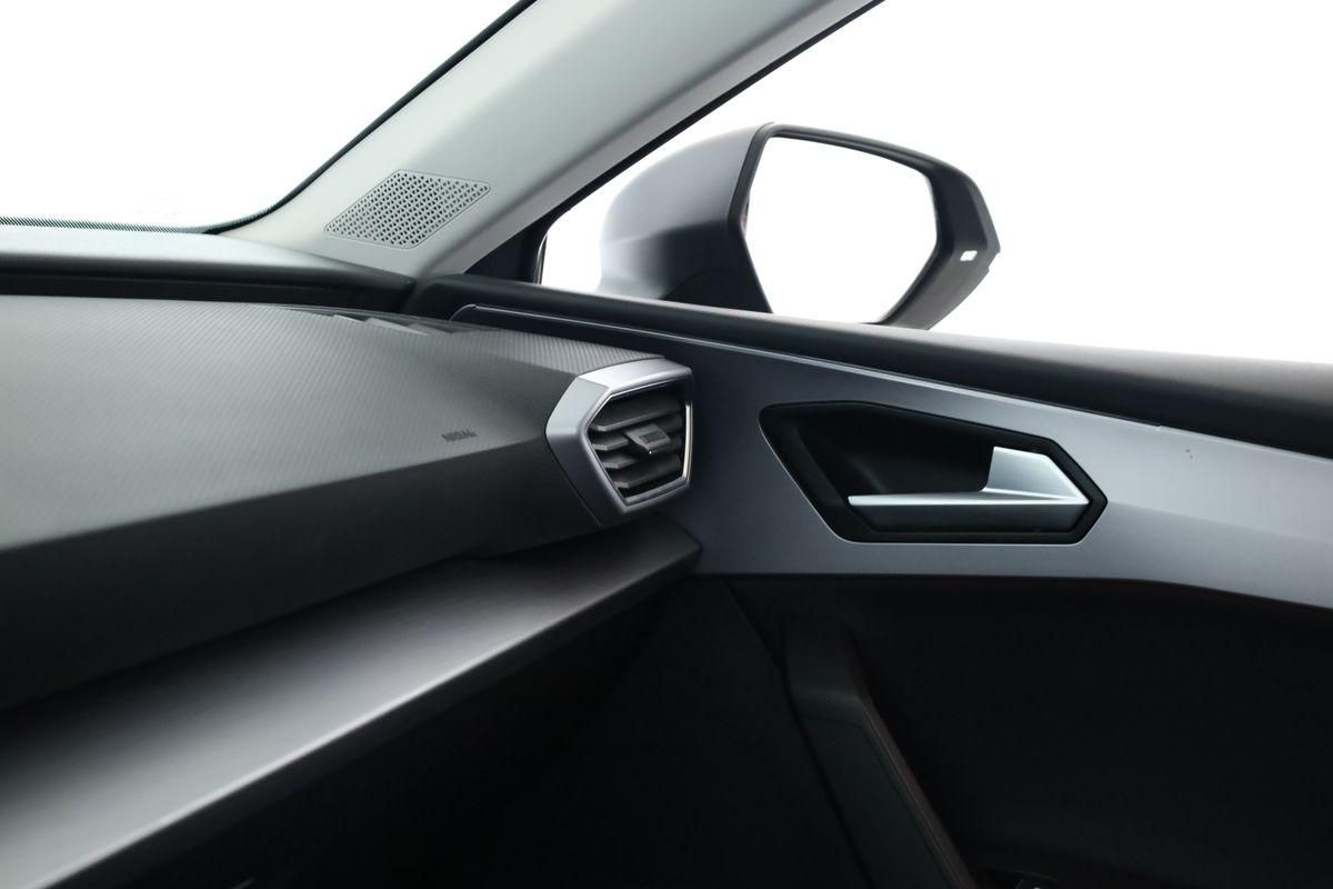 Seat Leon Sportstourer 2.0 TDI DSG FR LED Nav Kam AHK