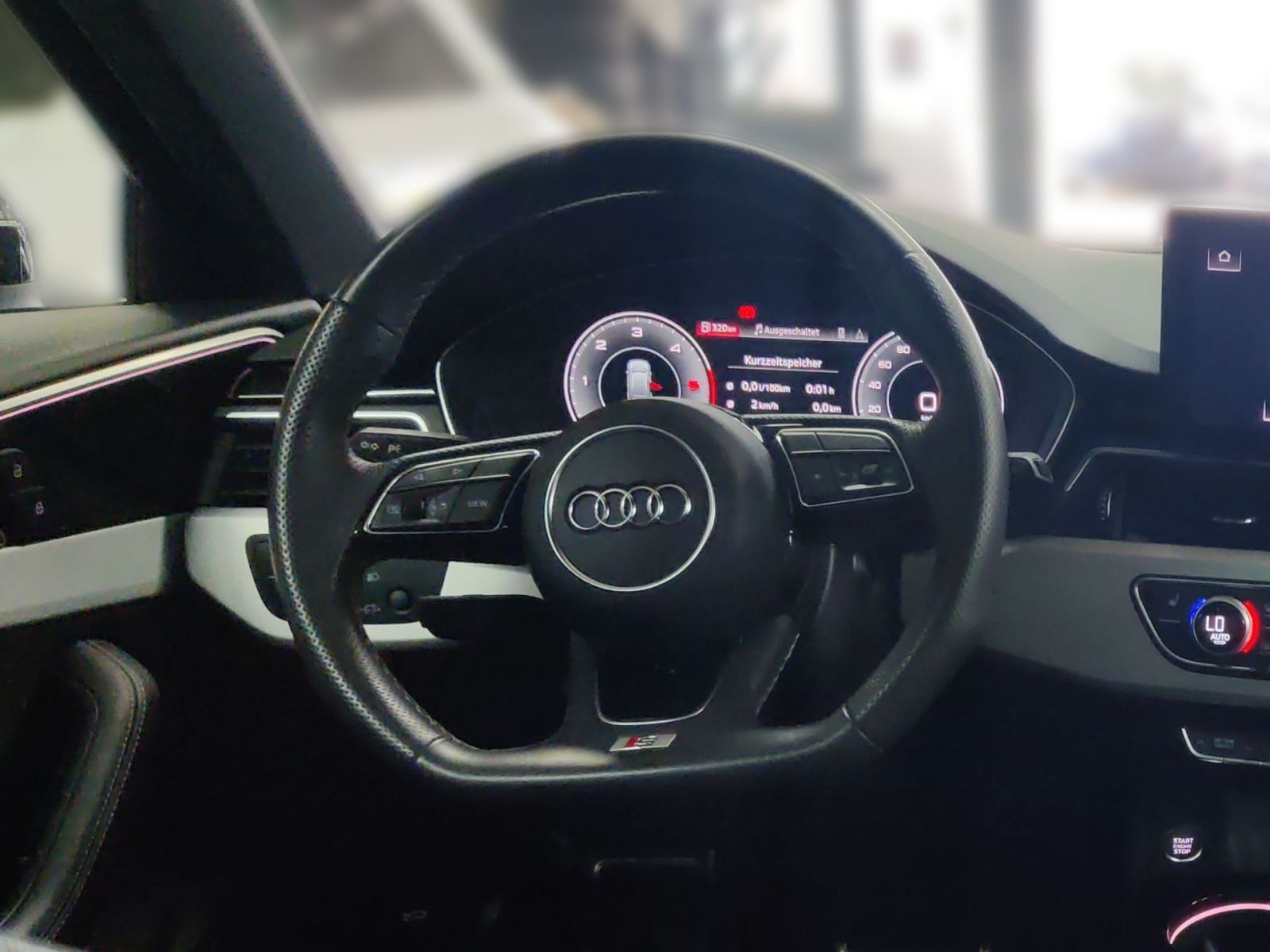 Audi A4 Avant 40 TDI s-line CompetitionPlus - Samsaru's Car Outlet