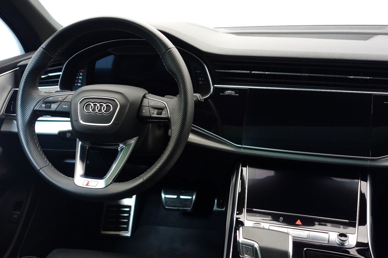 Audi Q7 50 TDI quattro S LINE BLACK+360°+PDACH+7SITZE