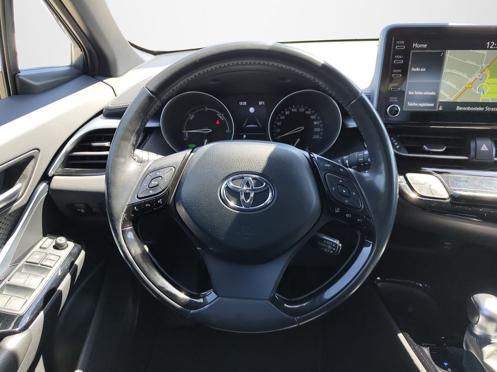 Toyota C-HR 2.0 Hybrid - Samsaru's Car Outlet