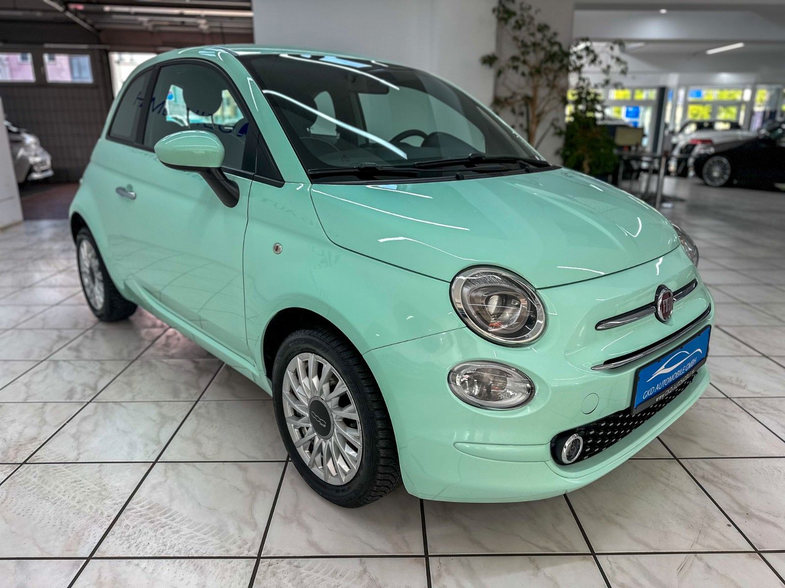 Fiat 500 Lounge - Samsaru's Car Outlet