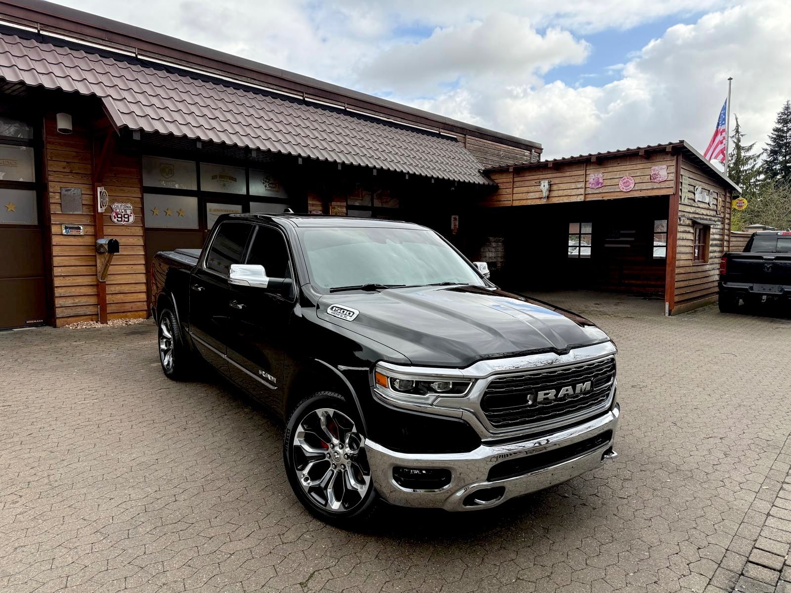 Dodge CLEAN-CARFAX*LIMITED*LUFT*AHK*RAMBOX*360°KAMERA*