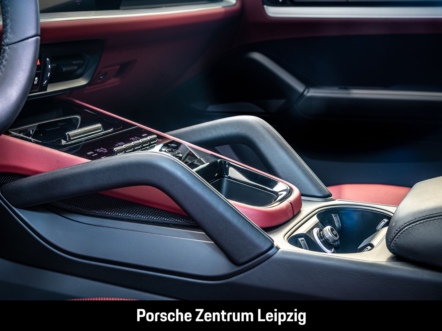 Porsche Cayenne E-Hybrid SportDesign HD-Matrix AHK HeadU