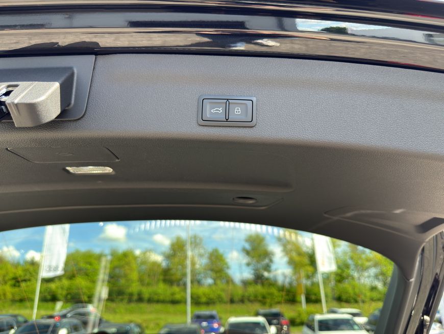 Audi RS6 Avant 4,0 l TFSI Performace quattro Pano AHK