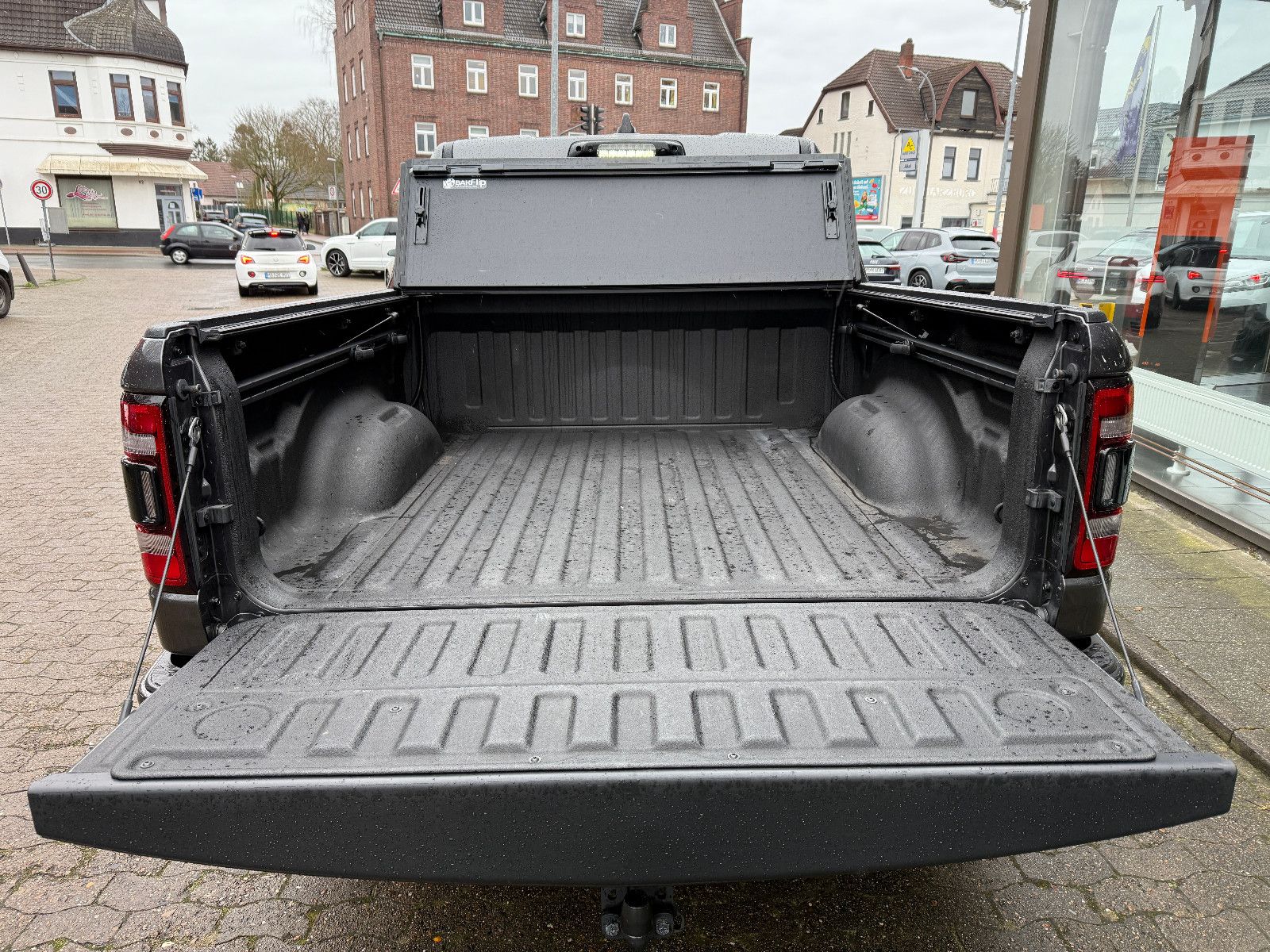 Dodge RAM Crew Cab LARAMIE NIGHT 22"/SPORTABGAS/360°