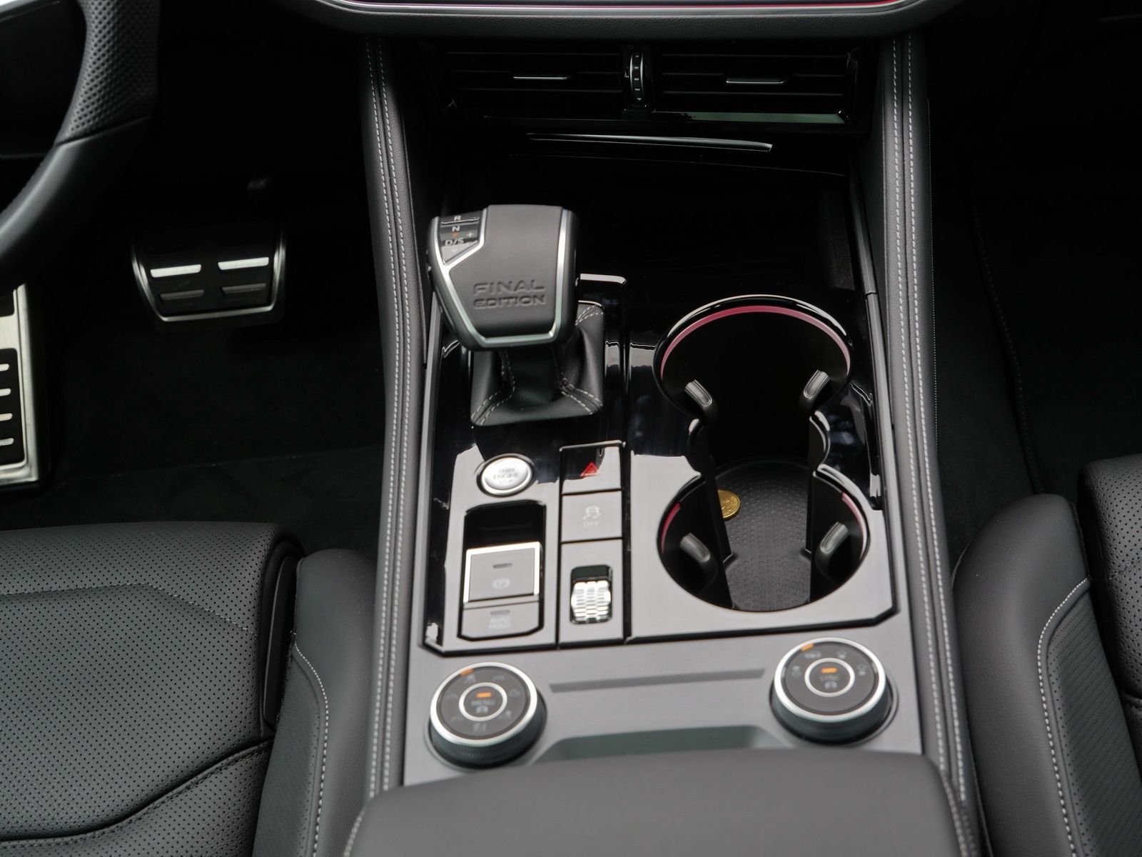 Volkswagen Touareg R-Line Final Edition V6 |AHK|PANO|STAND|
