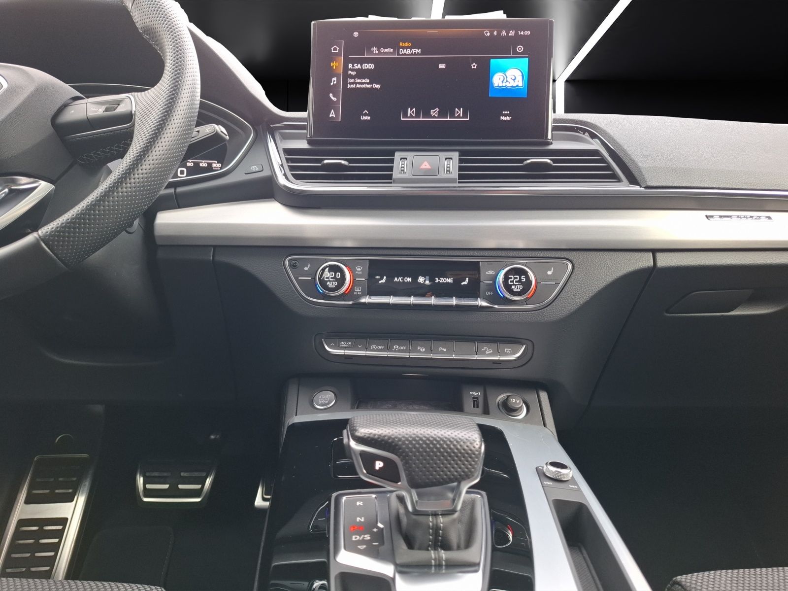 Audi Q5 40 TDI quattro S-line S-tronic STH Matrix AHK