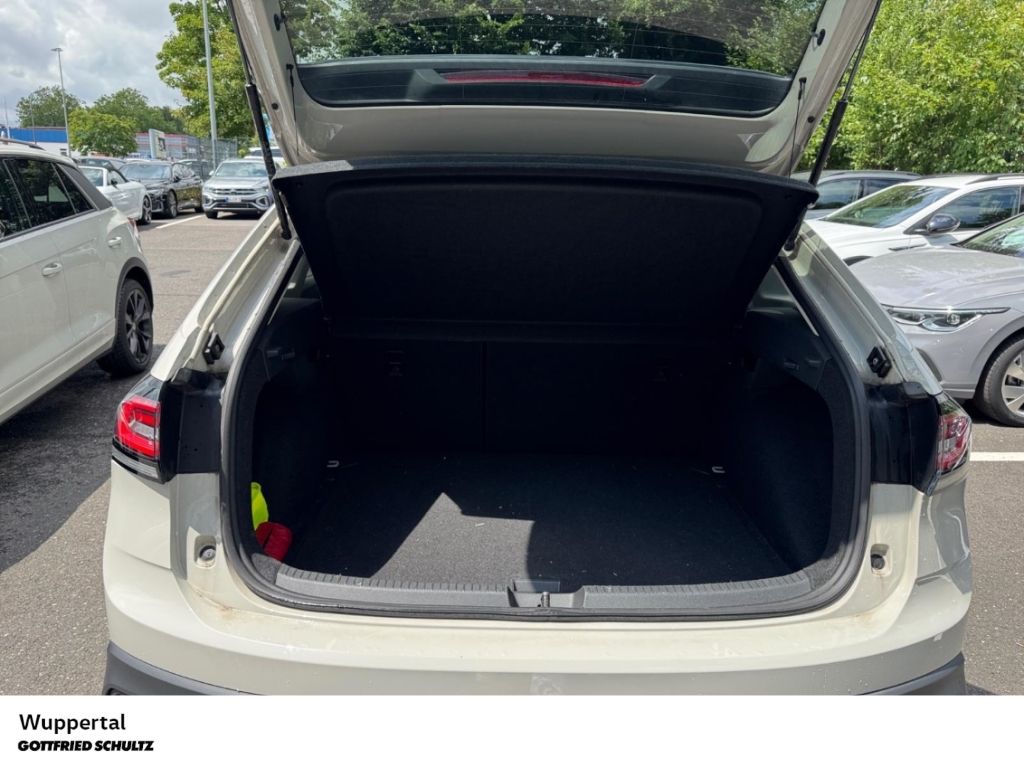 Volkswagen Taigo 1.0 TSI - Samsaru's Car Outlet