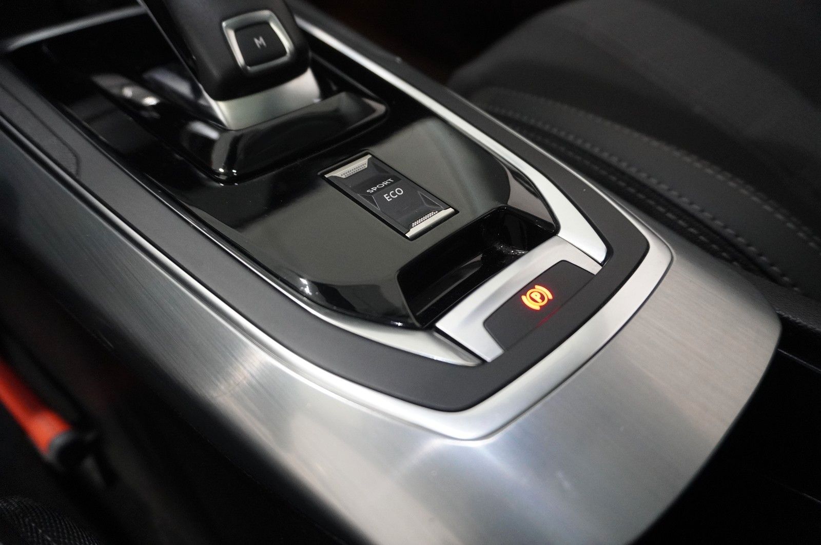 Peugeot 308 SW 1.5D ALLURE - Samsaru's Car Outlet