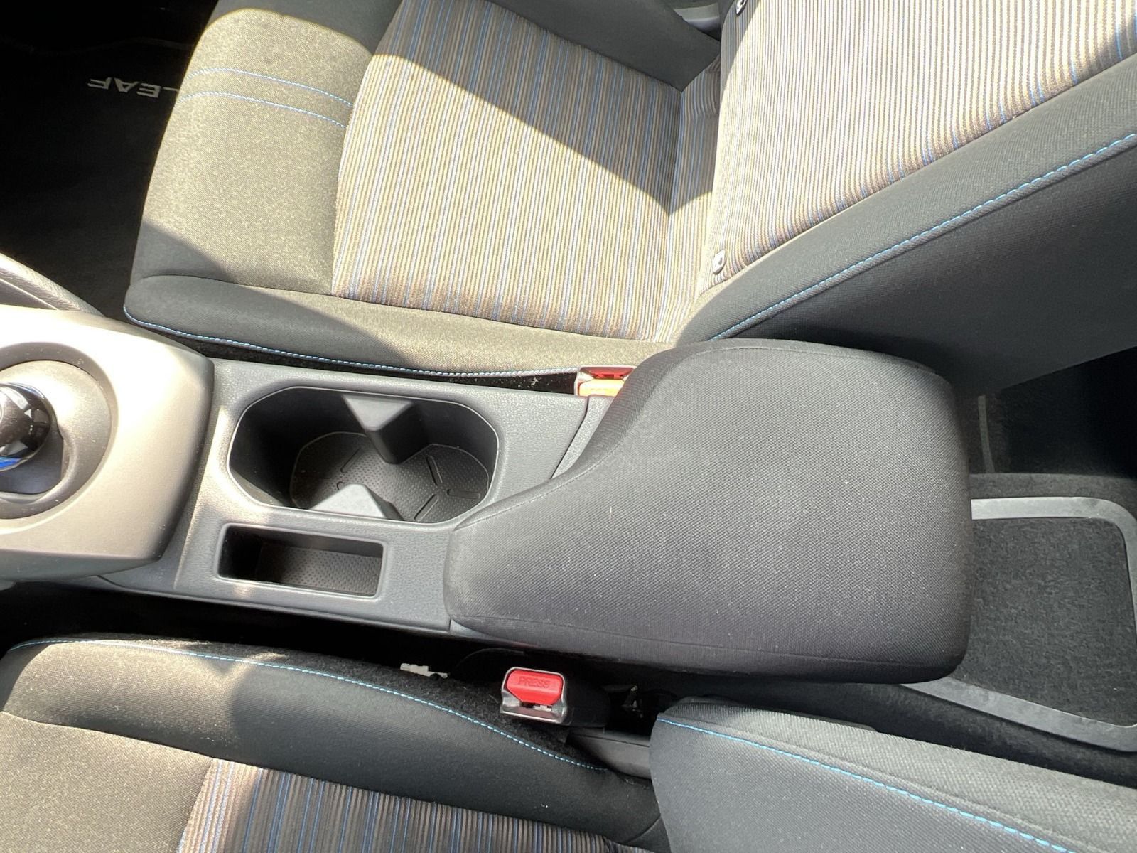 Nissan Leaf Acenta - Samsaru's Car Outlet
