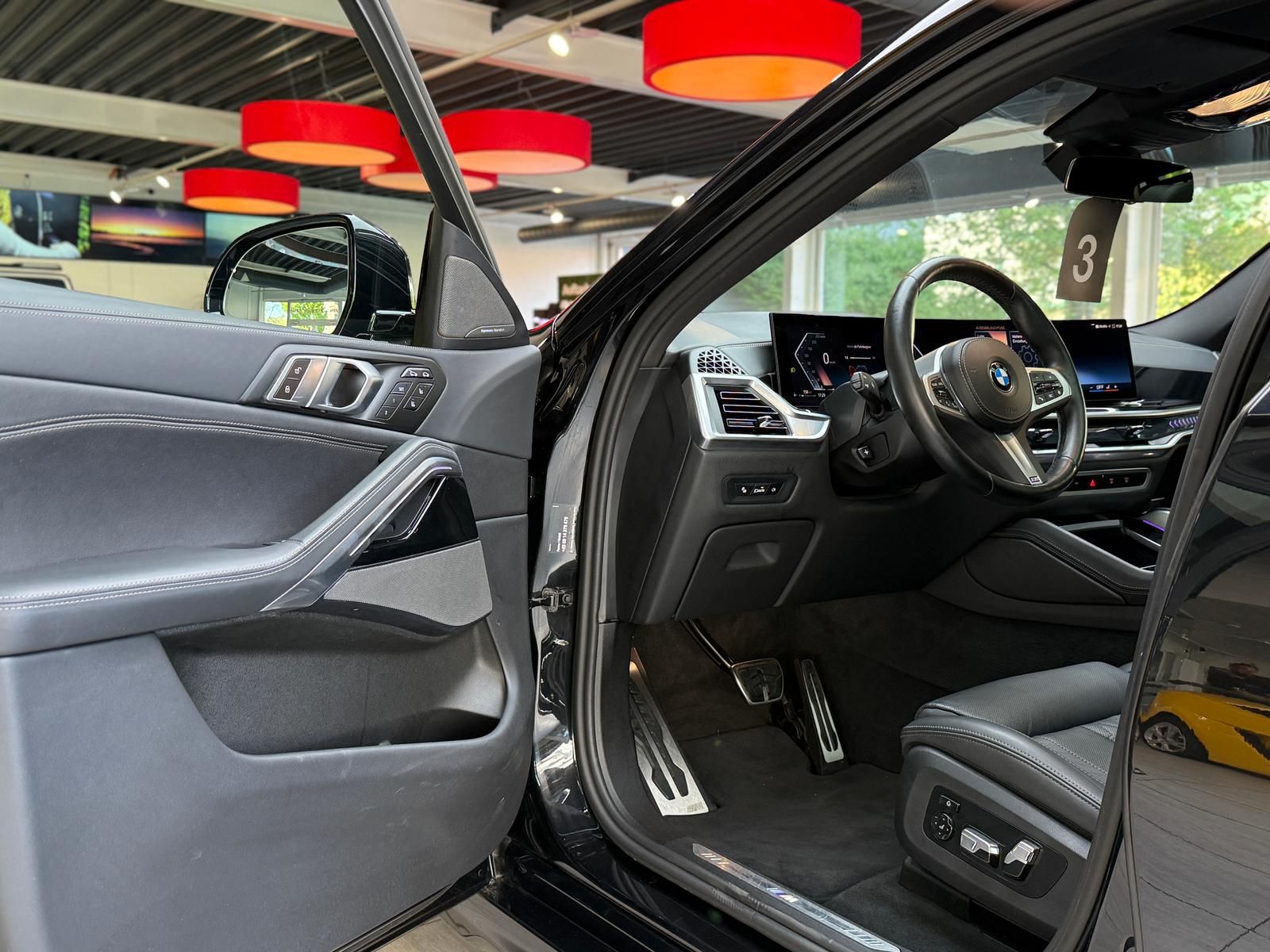 BMW X6 30 d xD M Sport*Pano*SKY*HuD*Luftf*Massage*