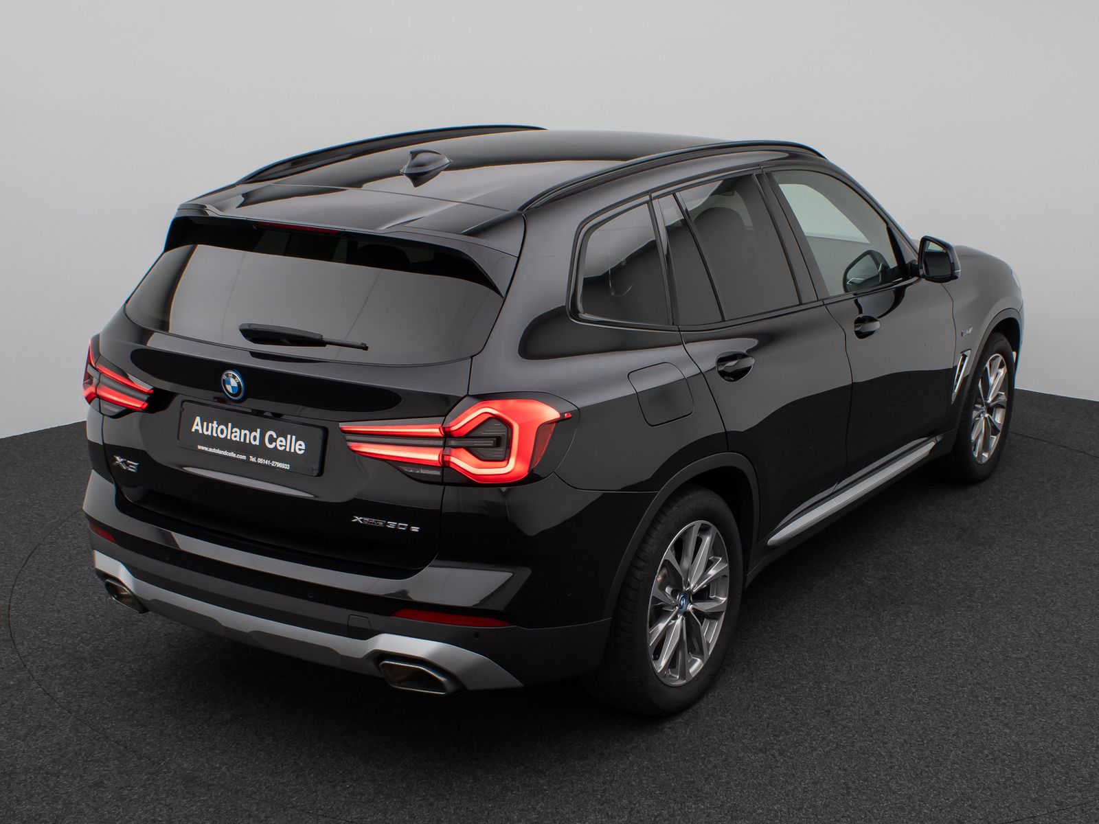 BMW X3 xD30e Sport - Samsaru's Car Outlet