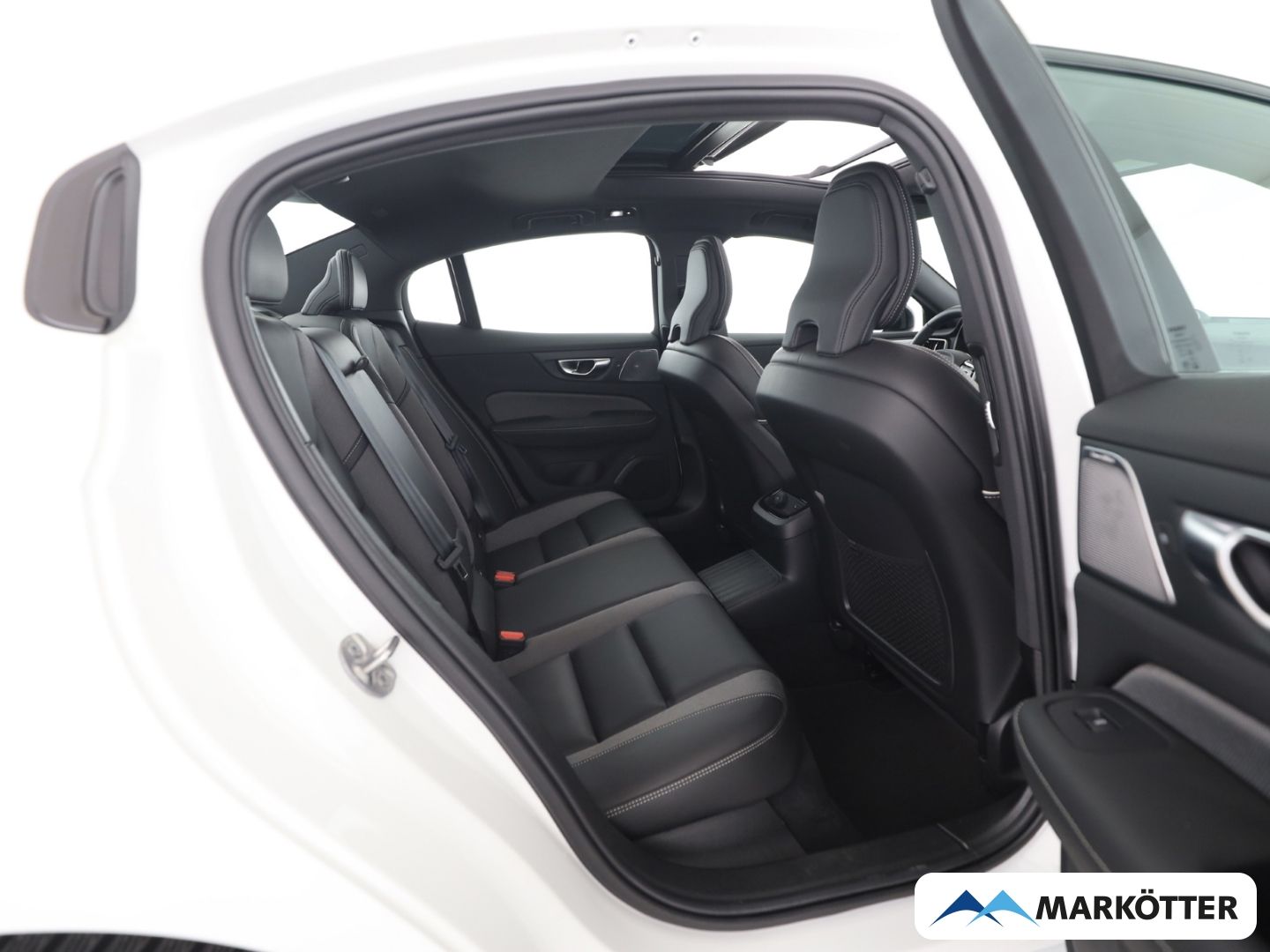 Volvo S60 T8 Ultimate Dark Recharge AWD/360°CAM/B&W/