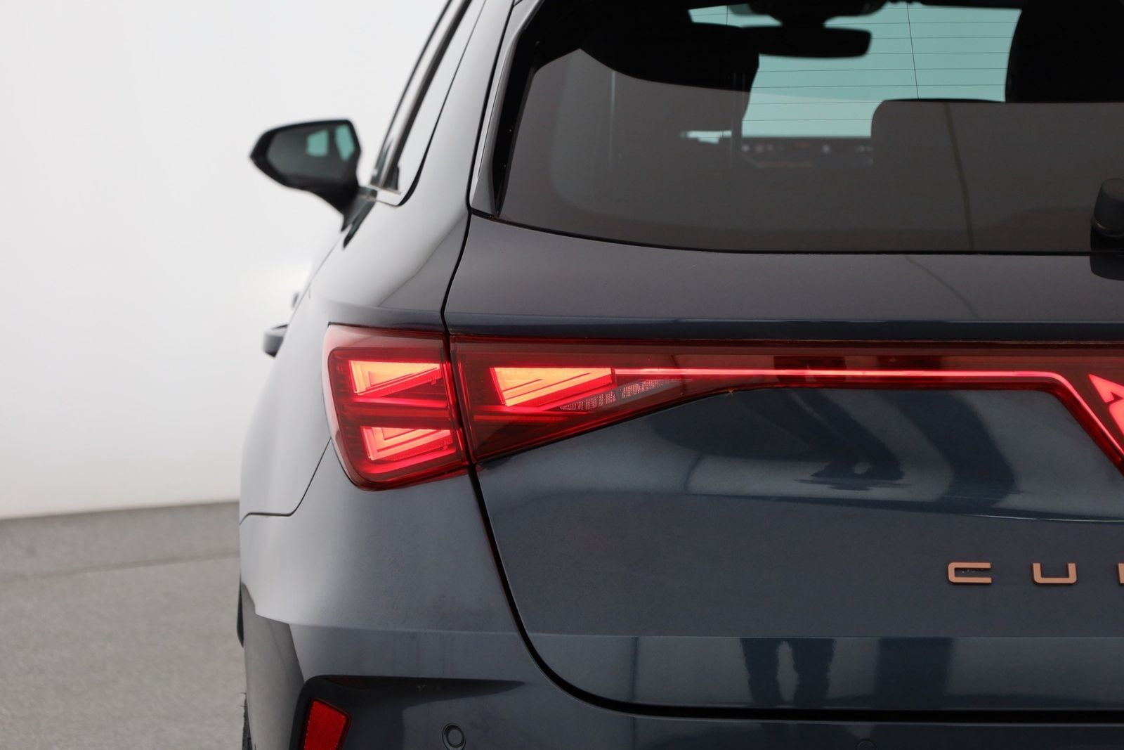 Cupra Leon ST 2.0 TDI DSG - Samsaru's Car Outlet