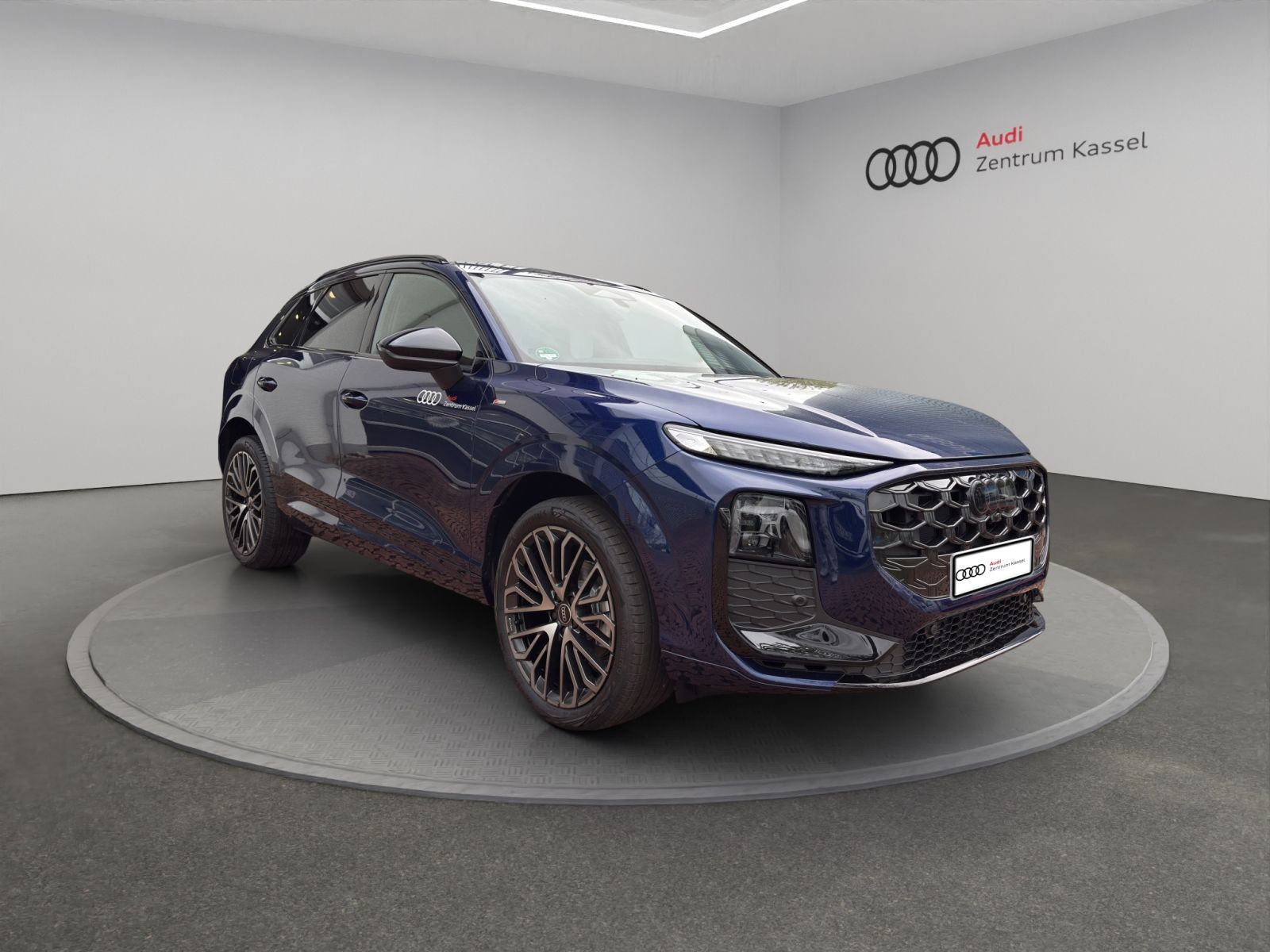 Audi Q3 SUV TFSI S line Matrix LED Navi  RÜ AHK 20"