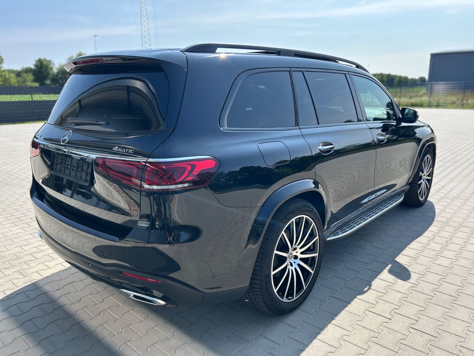Mercedes-Benz GLS 450 4M AMG - Samsaru's Car Outlet