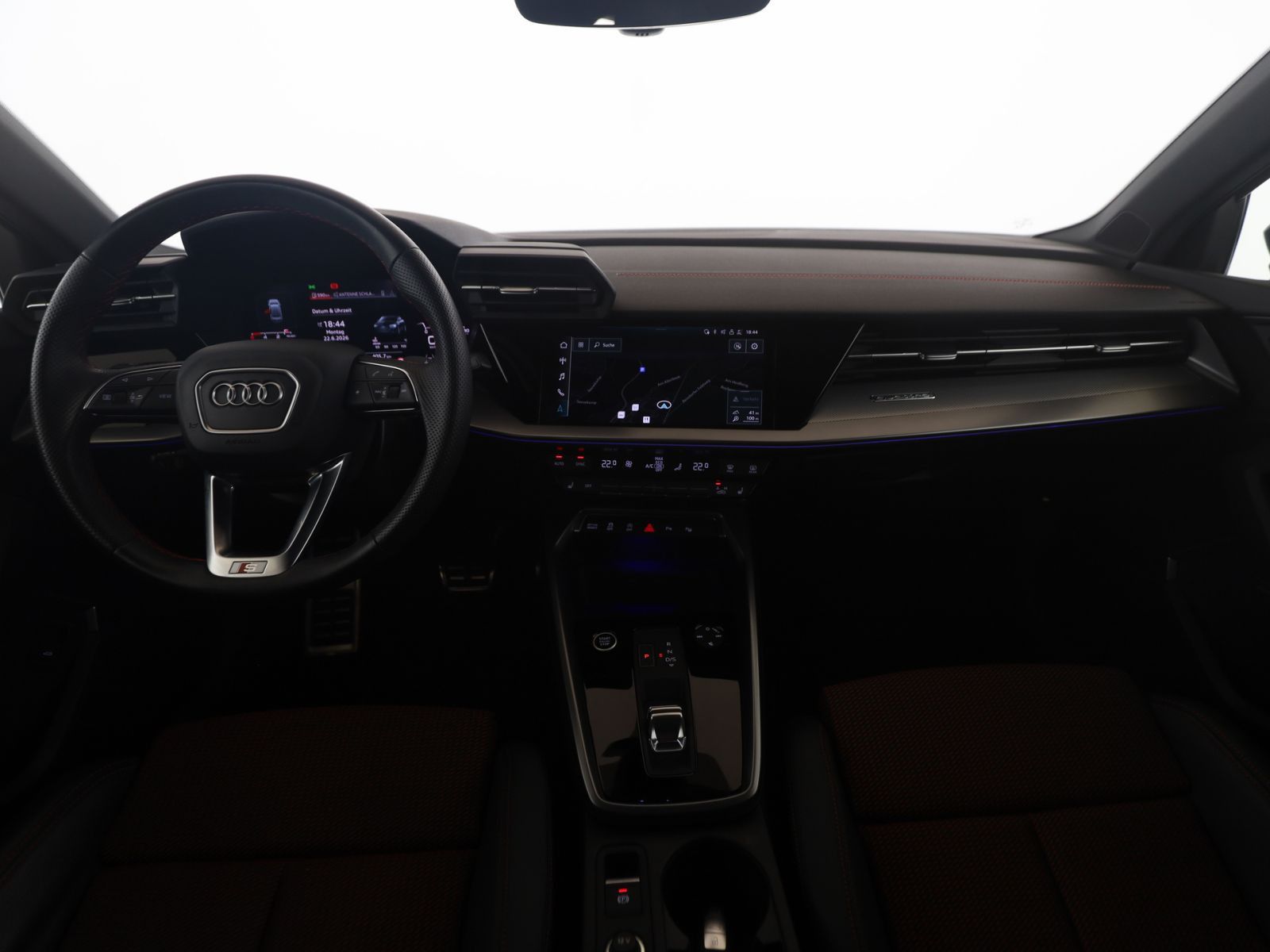 Audi A3 Limousine 40 TDI quattro S line LED+RFK+B&O+S