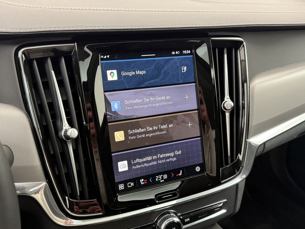 Volvo S90 T8 Ultimate Dark Plug-In Hybrid AWD