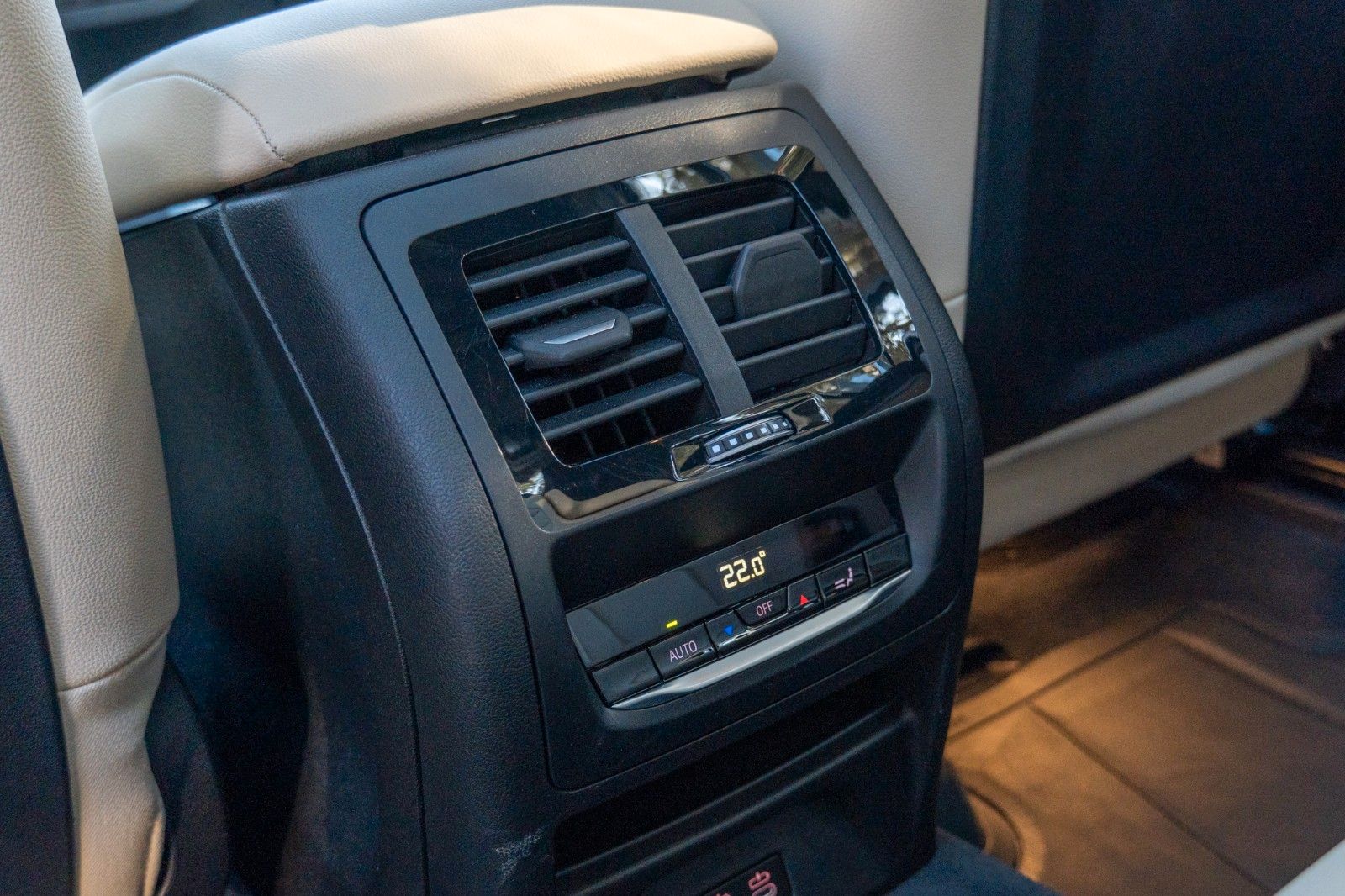 BMW X3 20d M SPORT - Samsaru's Car Outlet