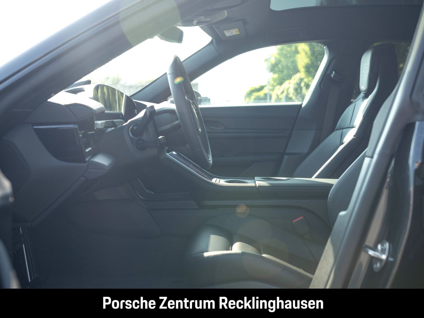 Porsche Taycan 4 Cross Turismo BOSE Panorama LED-Matrix