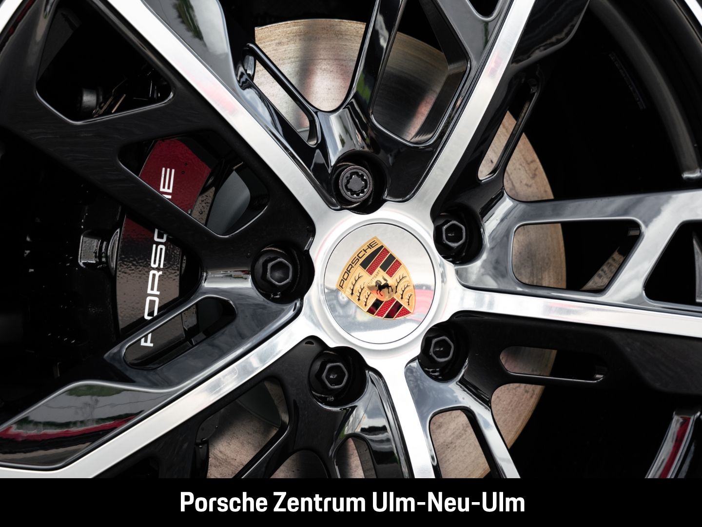 Porsche Taycan 4S Cross Turismo HA-Lenkung Active-Ride