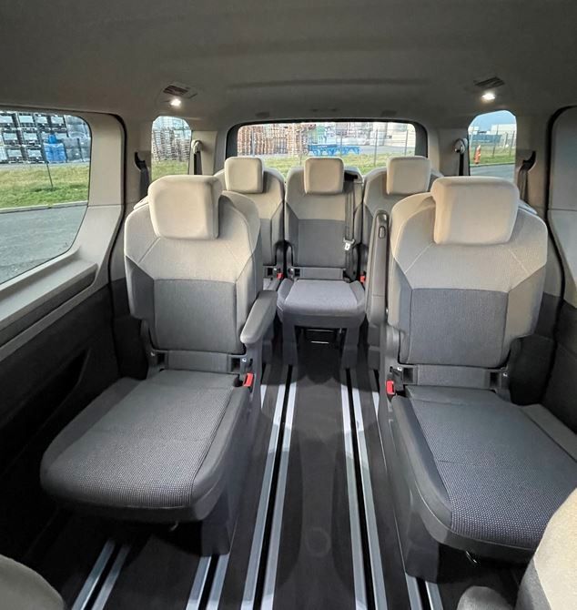 Volkswagen T7 Multivan 2.0 TDI DSG Life - Samsaru's Car Outlet
